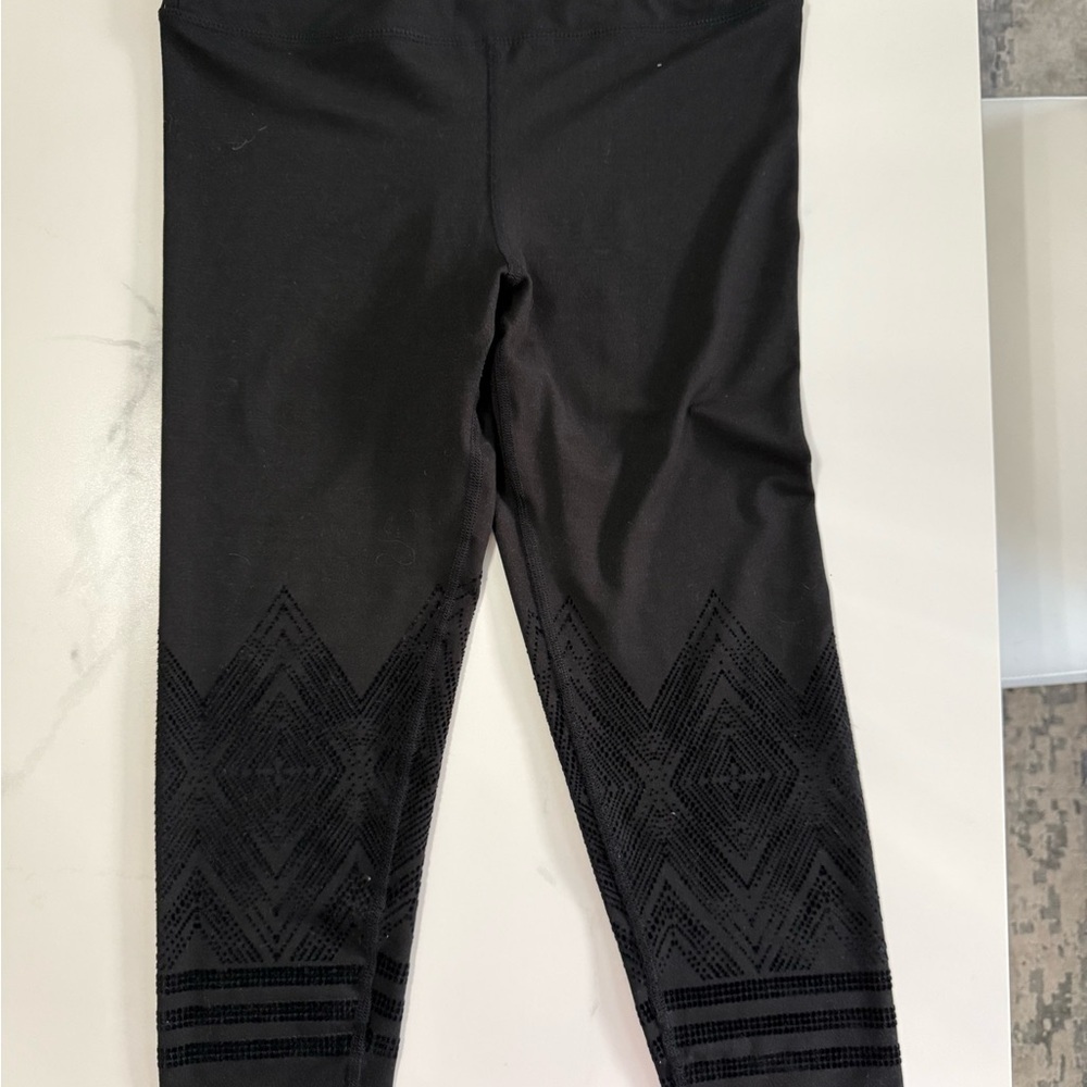 Women Black Leggings, size large